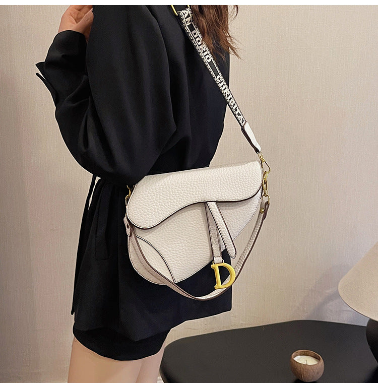 Fashionable and Trendy Women's Saddle Bag with Armpit Strap, 2025 Cross-border New Design, Exclusive and Casual Single Bag