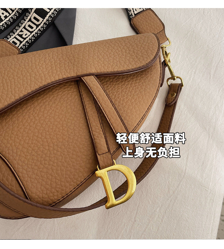 Fashionable and Trendy Women's Saddle Bag with Armpit Strap, 2025 Cross-border New Design, Exclusive and Casual Single Bag