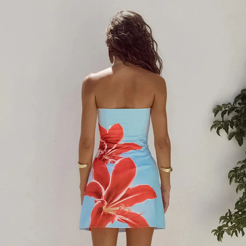 Sexy strapless floral print backless slim fit dress for women in summer 2025 comfortable and elegant beach vacation short skirt