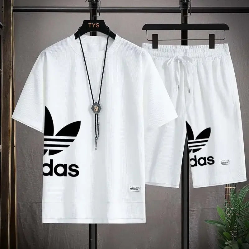 Summer 2025 New men's casual short-sleeved T-shirt and sports shorts 2-piece set, fashionable and breathable men's jogging suit