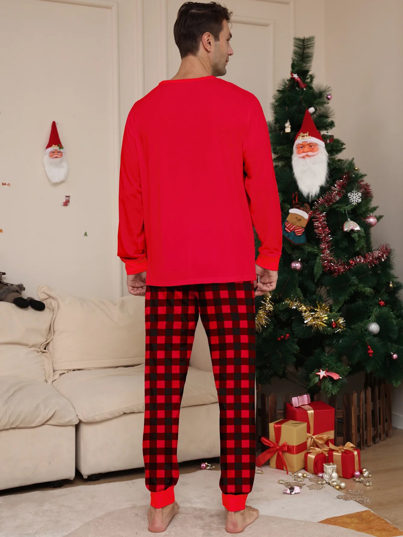 2024 Christmas Family set Dad Mom Kids pajamas set top + pants 2 sets baby crawling suit Pet dog clothes home wear