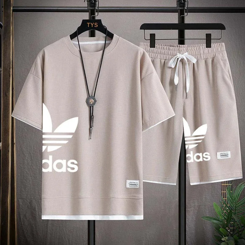 Summer 2025 New men's casual short-sleeved T-shirt and sports shorts 2-piece set, fashionable and breathable men's jogging suit