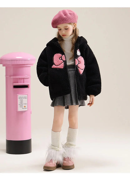 Sanrio Hello Kitty Girls' Thickened Fleece Jacket with Butterfly Design, Autumn and Winter Warm Loose Style - Versatile and Vers