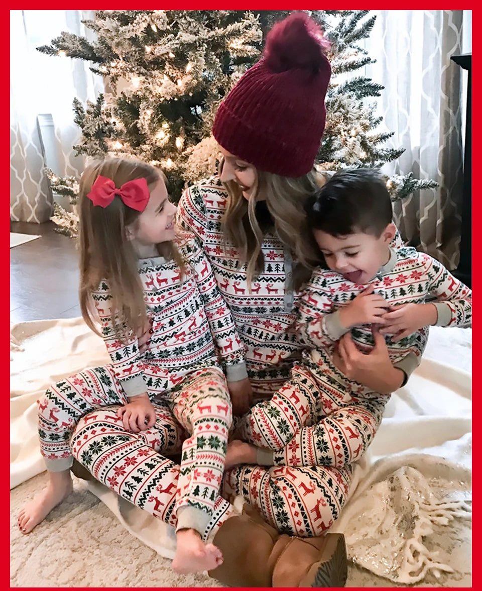 2026 Christmas Family Pajamas Matching Dad Mom And Daughter Xmas Clothes Set Adult Kids Sleepwear For Father Mother Son Outfit