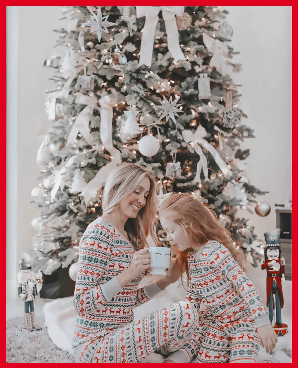 2026 Christmas Family Pajamas Matching Dad Mom And Daughter Xmas Clothes Set Adult Kids Sleepwear For Father Mother Son Outfit