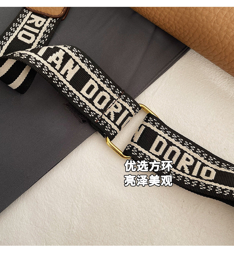Fashionable and Trendy Women's Saddle Bag with Armpit Strap, 2025 Cross-border New Design, Exclusive and Casual Single Bag