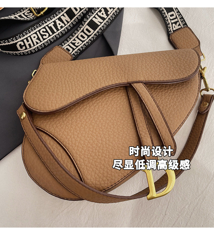 Fashionable and Trendy Women's Saddle Bag with Armpit Strap, 2025 Cross-border New Design, Exclusive and Casual Single Bag