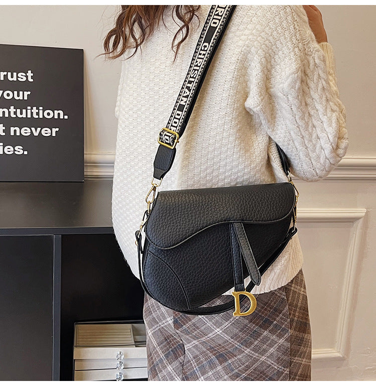 Fashionable and Trendy Women's Saddle Bag with Armpit Strap, 2025 Cross-border New Design, Exclusive and Casual Single Bag