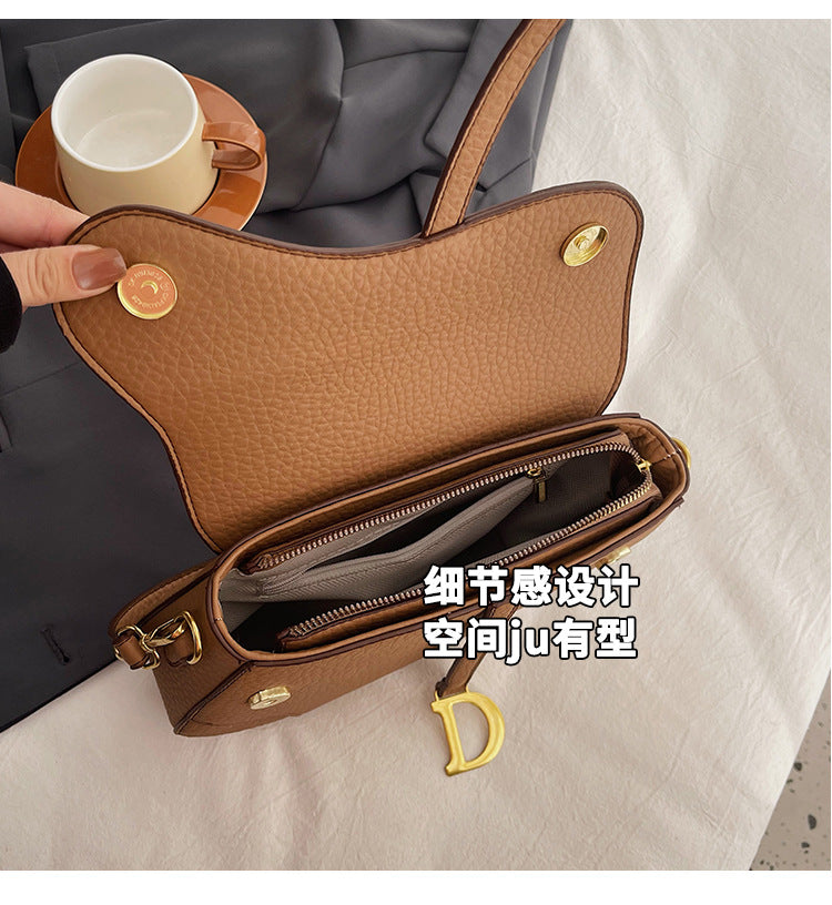 Fashionable and Trendy Women's Saddle Bag with Armpit Strap, 2025 Cross-border New Design, Exclusive and Casual Single Bag