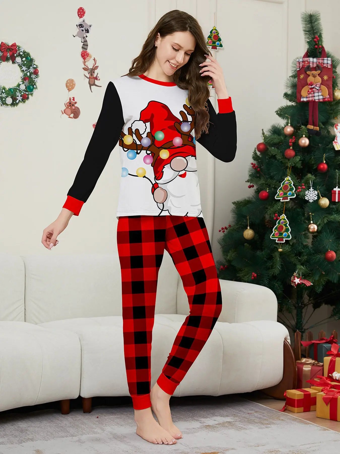 European and American family Christmas parent-child clothing, 2025 new autumn and winter cartoon round-neck family vacation set