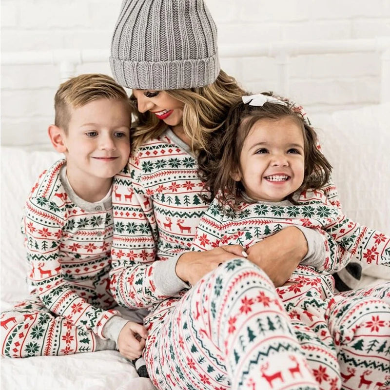 2026 Christmas Family Pajamas Matching Dad Mom And Daughter Xmas Clothes Set Adult Kids Sleepwear For Father Mother Son Outfit