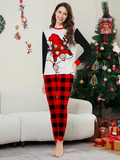 European and American family Christmas parent-child clothing, 2025 new autumn and winter cartoon round-neck family vacation set