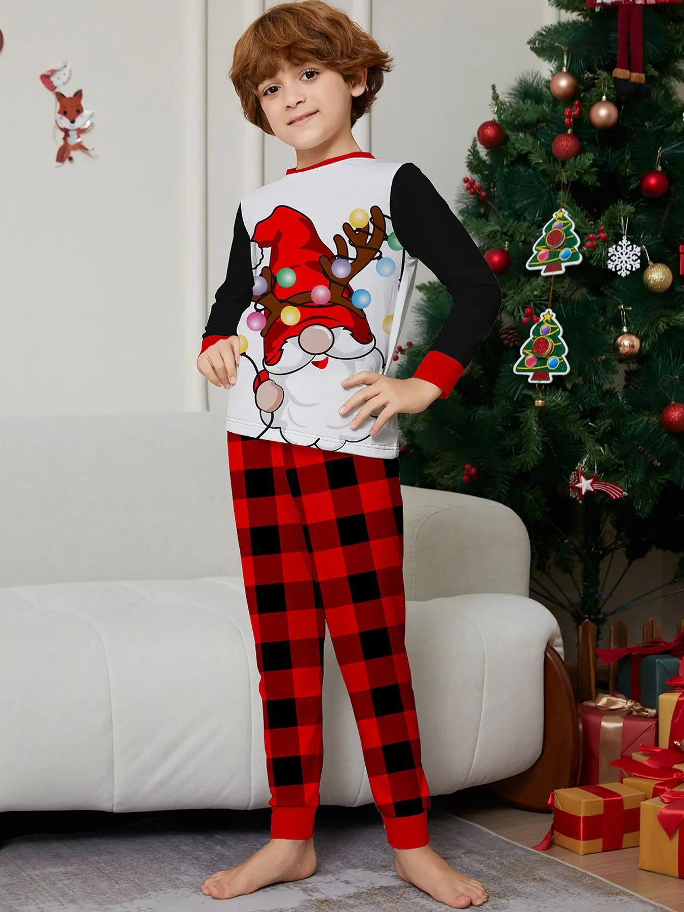 European and American family Christmas parent-child clothing, 2025 new autumn and winter cartoon round-neck family vacation set