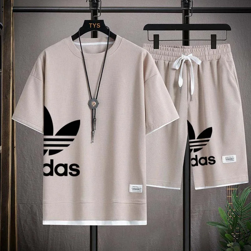 Summer 2025 New men's casual short-sleeved T-shirt and sports shorts 2-piece set, fashionable and breathable men's jogging suit