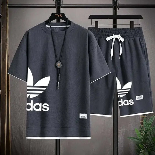 Summer 2025 New men's casual short-sleeved T-shirt and sports shorts 2-piece set, fashionable and breathable men's jogging suit