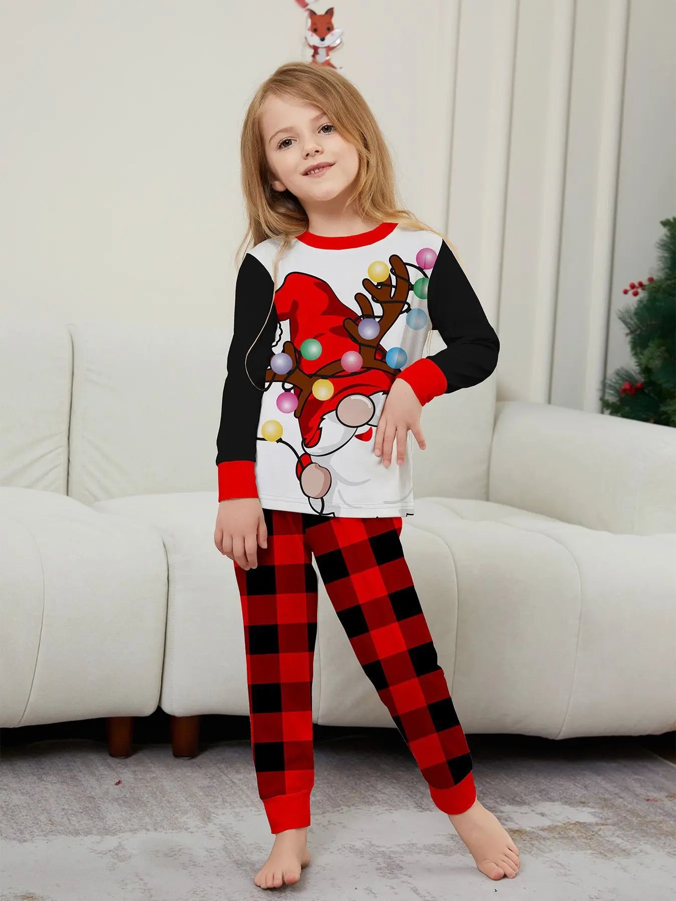 European and American family Christmas parent-child clothing, 2025 new autumn and winter cartoon round-neck family vacation set