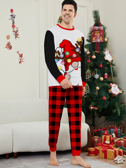 European and American family Christmas parent-child clothing, 2025 new autumn and winter cartoon round-neck family vacation set