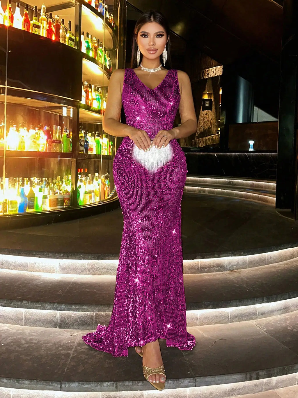 Shimmering Gold Sequin V-Neck Backless Mermaid Dress for Evening Events
