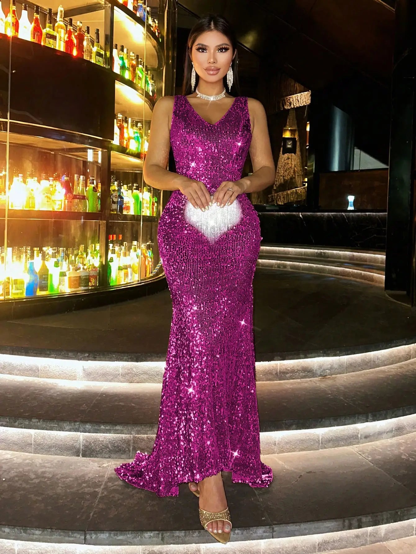 Shimmering Gold Sequin V-Neck Backless Mermaid Dress for Evening Events