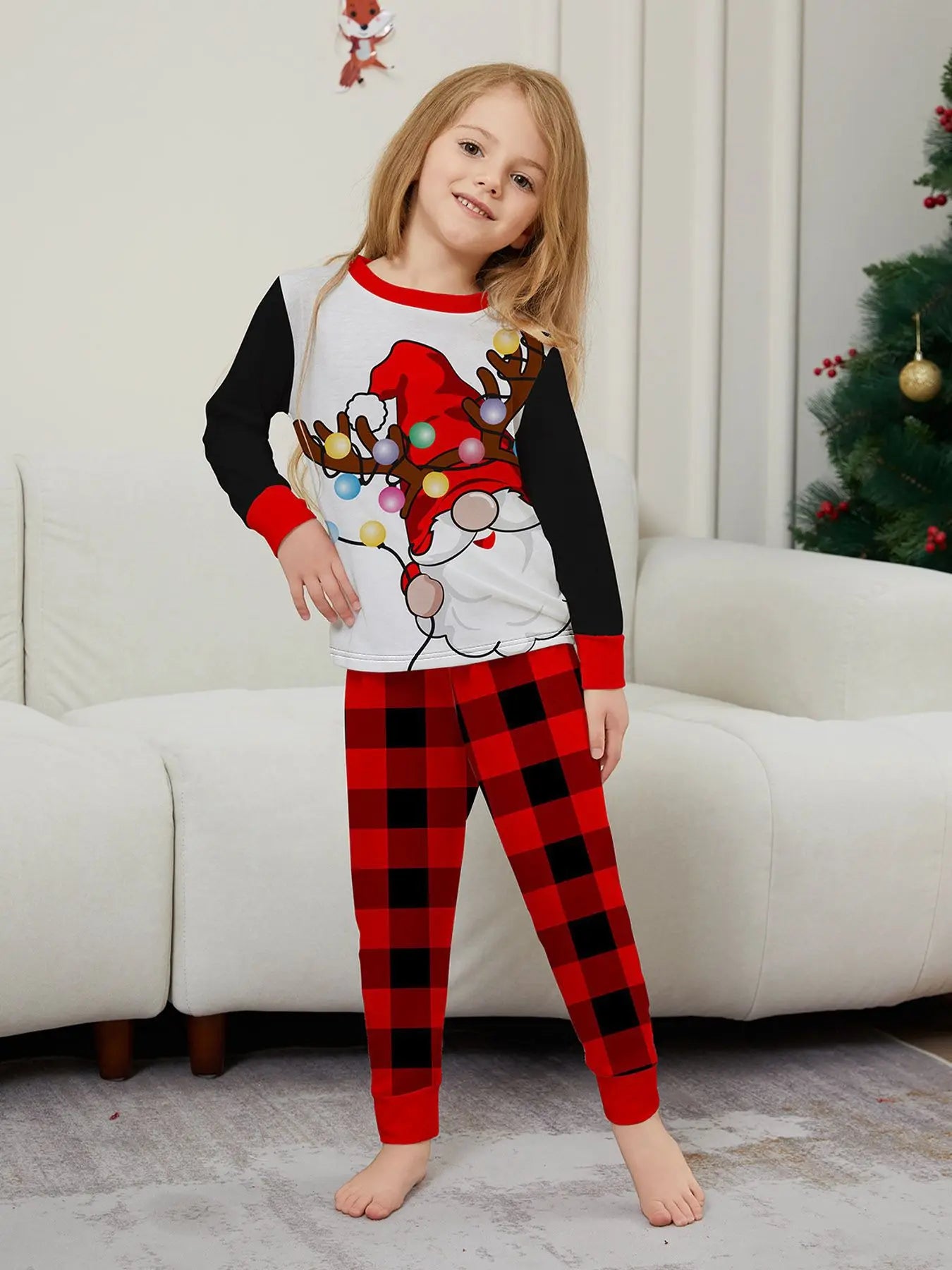 European and American family Christmas parent-child clothing, 2025 new autumn and winter cartoon round-neck family vacation set