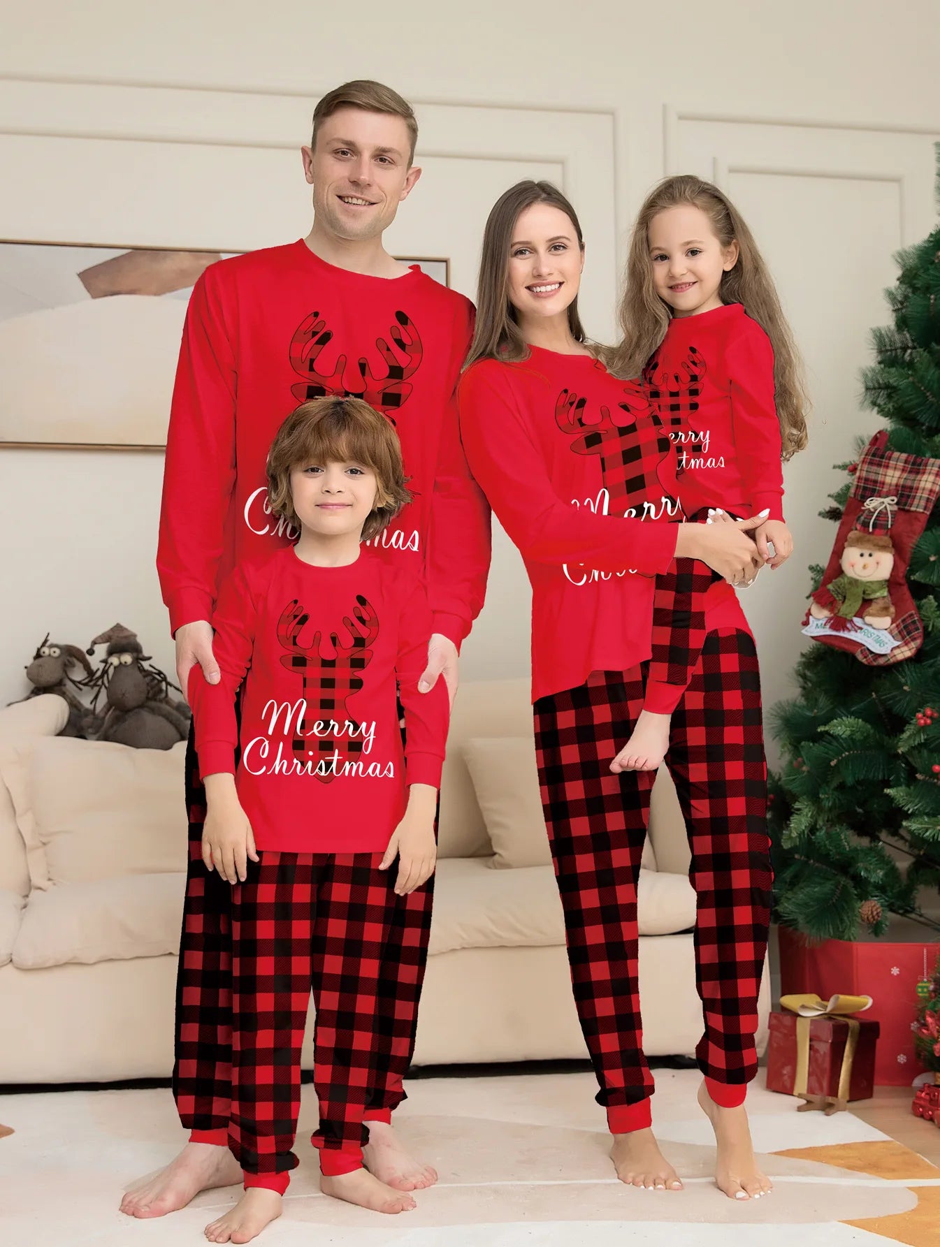 2024 Christmas Family set Dad Mom Kids pajamas set top + pants 2 sets baby crawling suit Pet dog clothes home wear