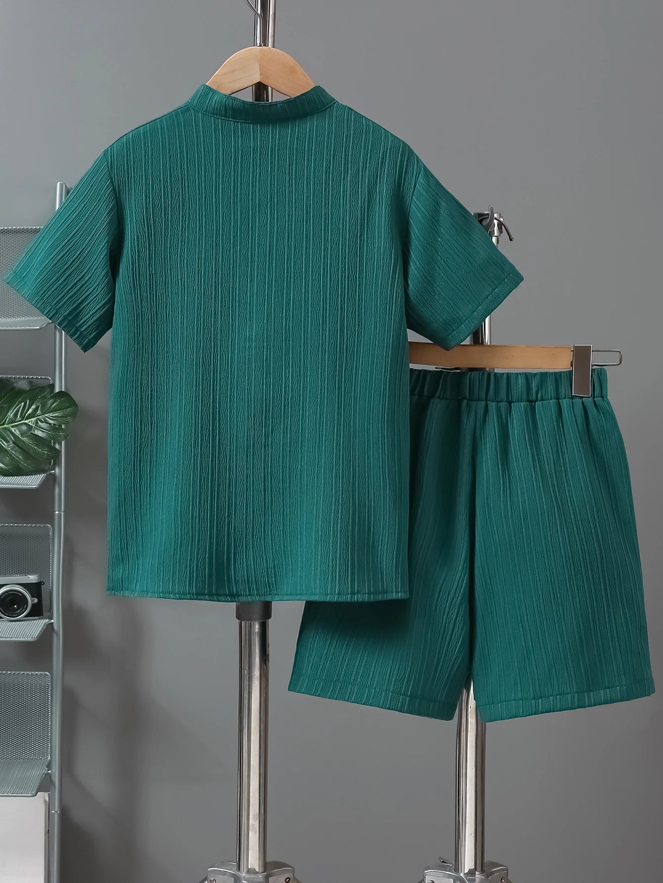 Boys' Textured Fabric Round Neck Shorts Shirt Short-Sleeved Suit